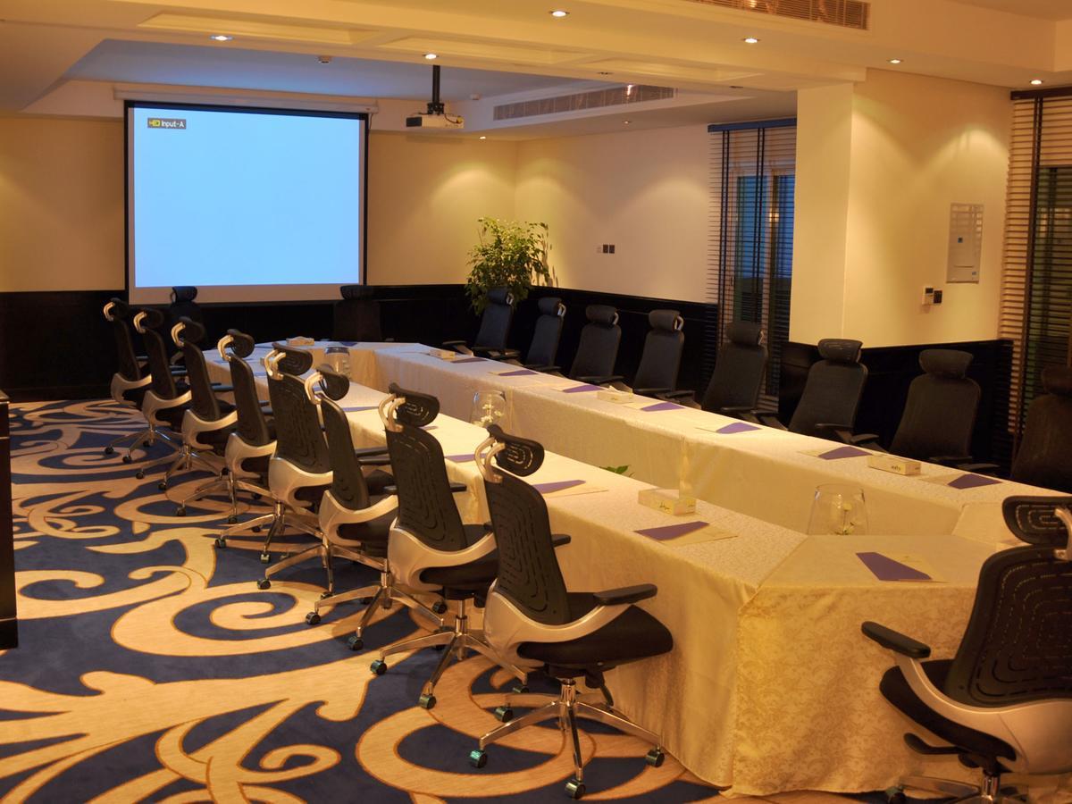Nelover Qurtubah Hotel Riyadh Bagian luar foto